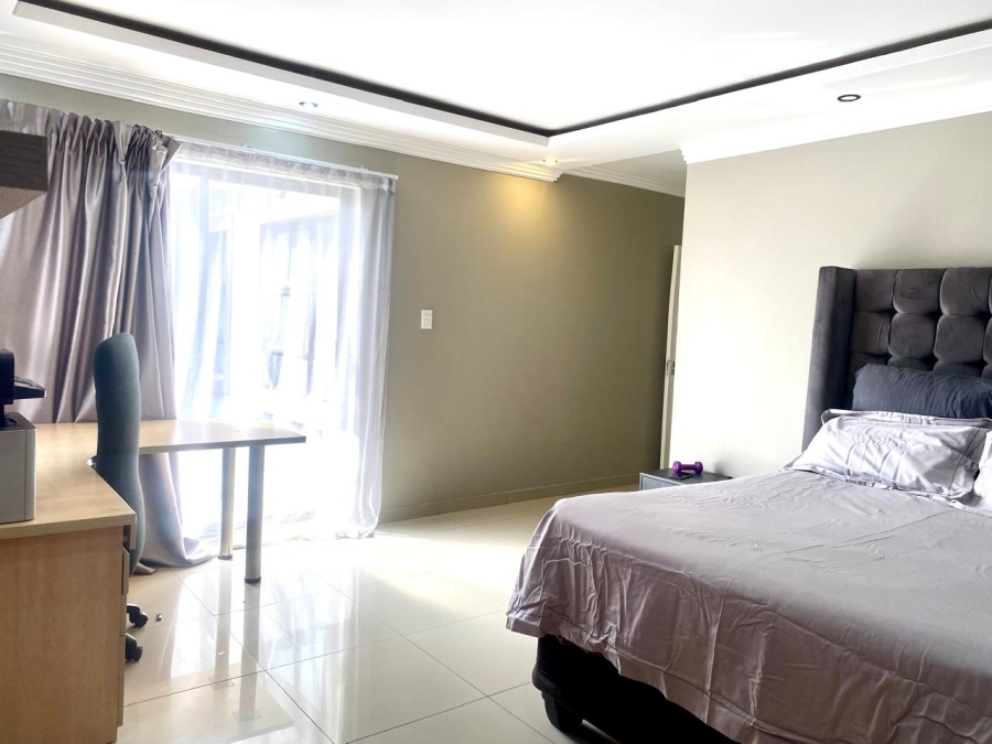 4 Bedroom Property for Sale in Waterval East North West